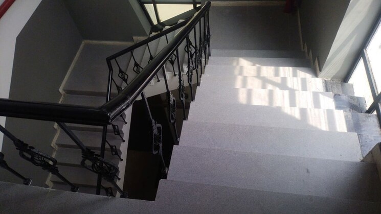 undefined, sector 63 Commercial Office Space 1500 Sq.Ft. In Sector 63 Noida 9857526