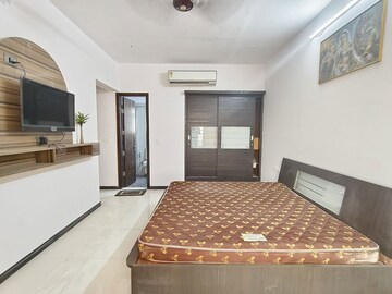 Bedroom in 3 BHK Apartment at Soham Tropical Lagoon, Ghodbunder Road – for Rent
