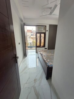 1 BHK + Study Room Builder Floor For Rent in Saket
