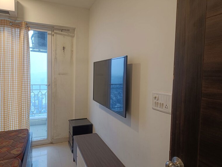 Bathroom, mahagun-mirabella 2.5 Bedroom 1380 Sq.Ft. Apartment In Sector 79 Noida 9857521