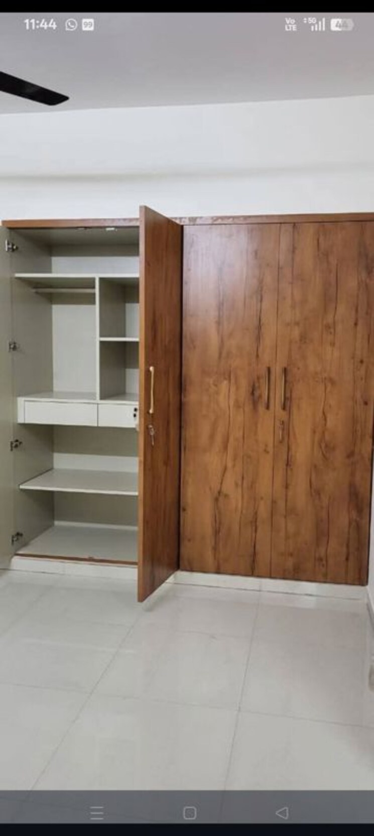 undefined, saket-complex 3 Bedroom 850 Sq.Ft. Apartment In Kalwa Thane 9857569