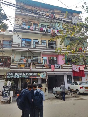 1 BHK Builder Floor – Exterior View View at Shalimar Apartments Shalimar Garden, Shalimar Garden - for Sale