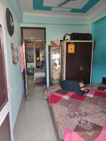 Living Room in 1 BHK Builder Floor at Shalimar Apartments Shalimar Garden, Shalimar Garden – for Sale