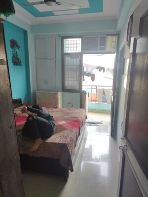 Balcony in 1 BHK Builder Floor at Shalimar Apartments Shalimar Garden, Shalimar Garden – for Sale