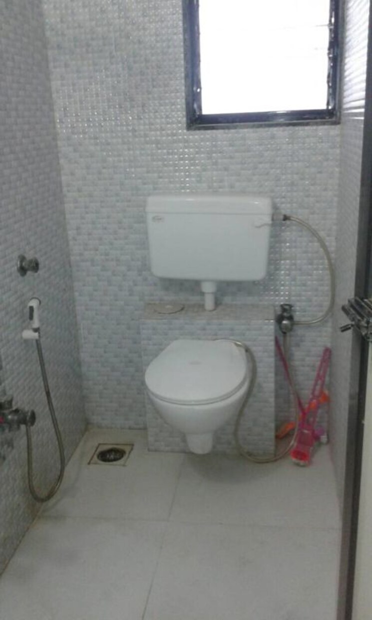 Bathroom, manju-tower-chs 2 Bedroom 1000 Sq.Ft. Apartment In Andheri West Mumbai 9857543