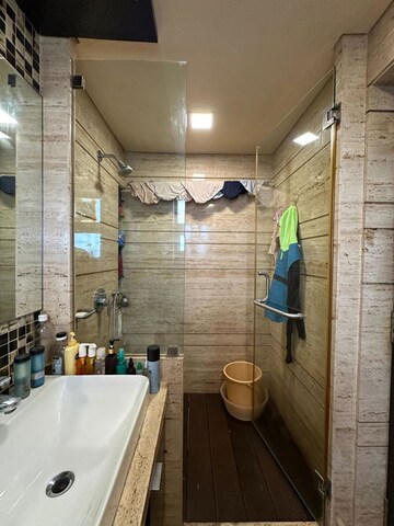 Bathroom in 2.5 BHK Apartment at Neelkanth Apartment Worli, Worli – for Rent