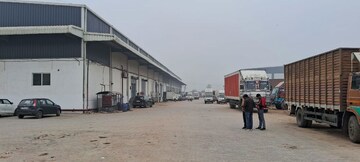 Parking in  Warehouse at Sikandra – for Rent