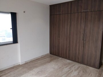 Room in 3 BHK Apartment at Santacruz East – for Rent