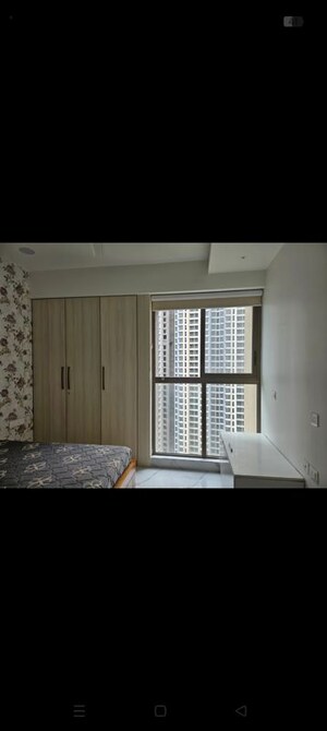Room in 4 BHK Apartment at Raymond Ten X Era, Pokhran Road No One – for Sale