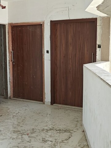 Room in 2.5 BHK Apartment at Lotus Sky Garden, Malad West – for Sale