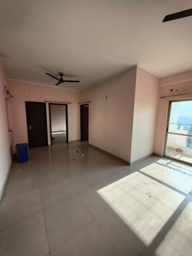 Room, awho-8b 3 Bedroom 1500 Sq.Ft. Apartment In Vrindavan Yojna Lucknow 9857675
