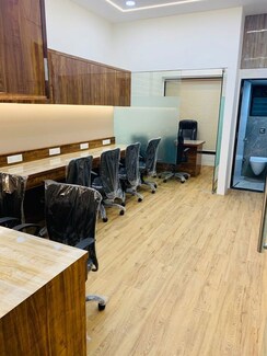 Office Space For Rent in Crystal Plaza Andheri West