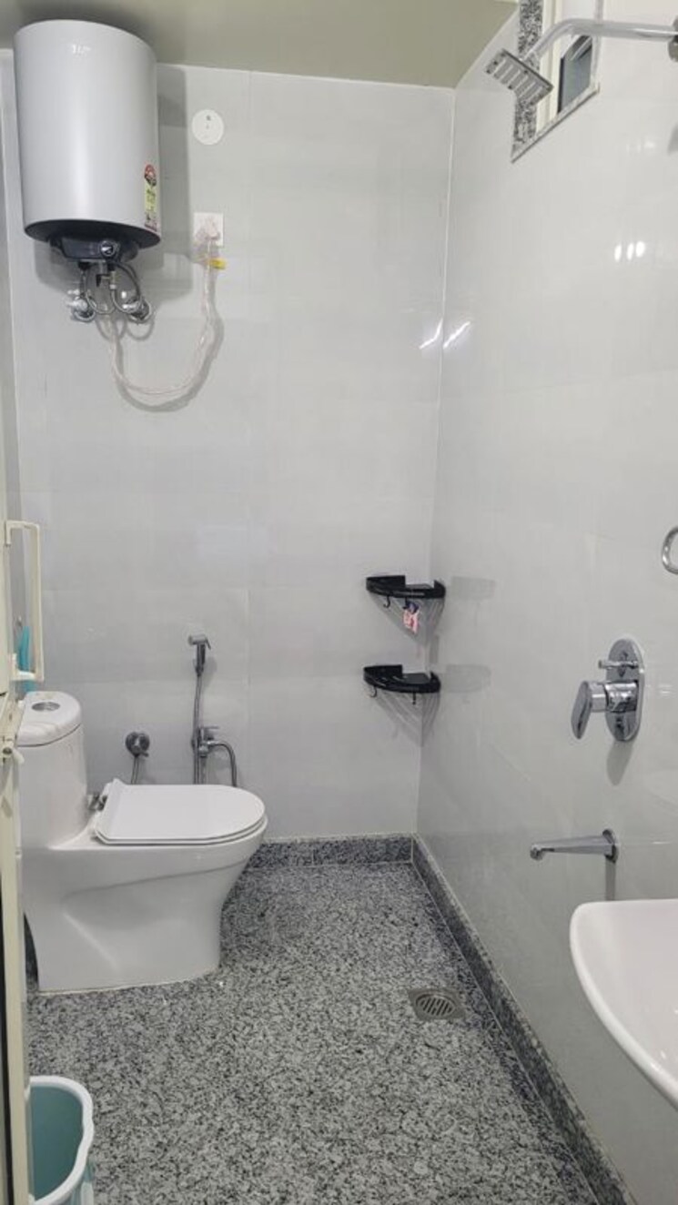 Bathroom, sector 46 3 Bedroom 2100 Sq.Ft. Builder Floor In Sector 46 Gurgaon 9857682