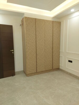 Room in 3 BHK Builder Floor at Sector 28 – for Sale