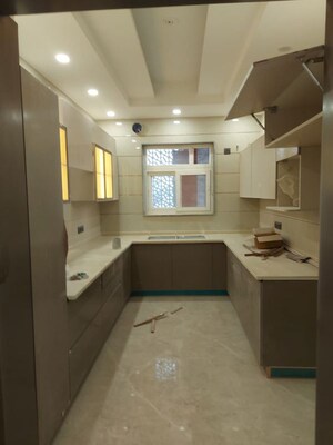 Kitchen in 3 BHK Builder Floor at Sector 28 – for Sale