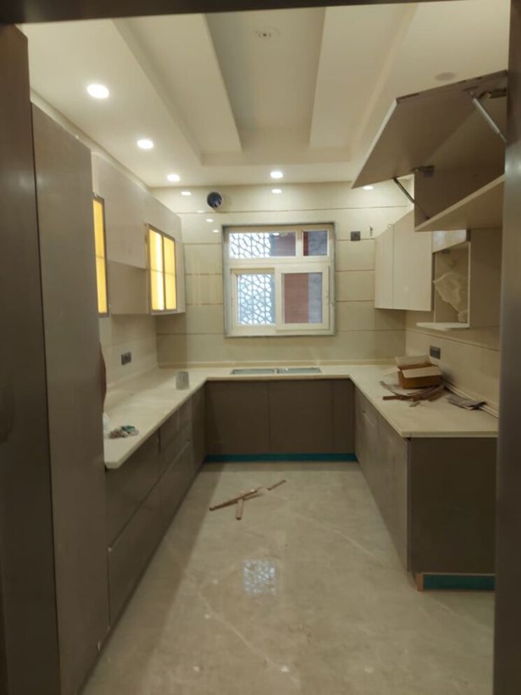 Kitchen, sector 28 3 Bedroom 2250 Sq.Ft. Builder Floor In Sector 28 Faridabad 9857701