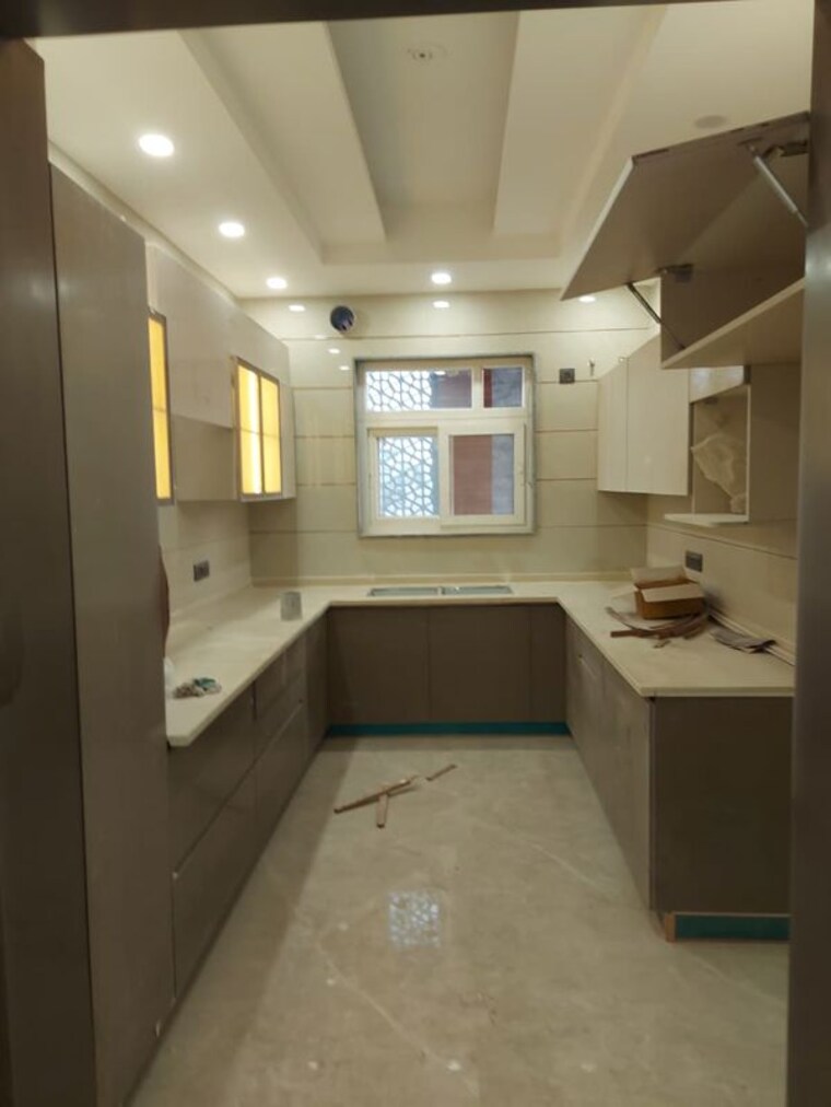 Kitchen, sector 28 3 Bedroom 2250 Sq.Ft. Builder Floor In Sector 28 Faridabad 9857701