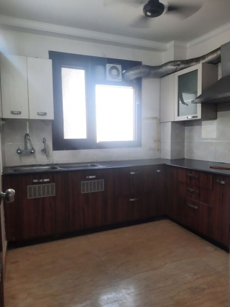 Kitchen, kailash colony 3 Bedroom 1440 Sq.Ft. Builder Floor In Kailash Colony Delhi 9857741