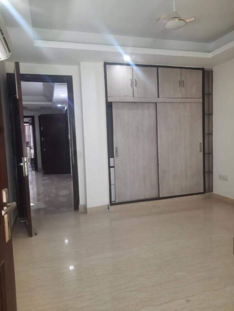 Room, kailash colony 3 Bedroom 1440 Sq.Ft. Builder Floor In Kailash Colony Delhi 9857741