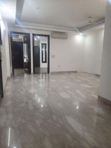 3 BHK Builder Floor For Rent in Kailash Colony