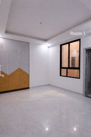 Room in 2 BHK Apartment at Dharam Colony – for Rent