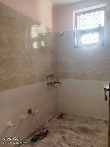 Bathroom in 2.5 BHK Builder Floor at Ashoka Enclave 3, Sector 35 – for Rent