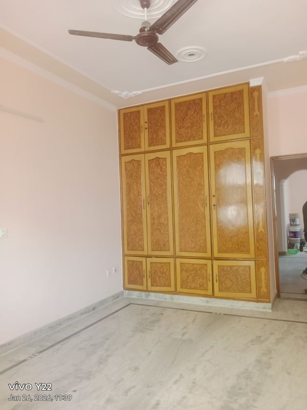 2.5 BHK + Pooja Room Builder Floor For Rent in Ashoka Enclave 3