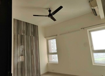 Room in 3 BHK Apartment at Adani Oyster Arcade, Sector 102 – for Rent