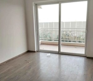 Room in 3 BHK Apartment at Emaar Gurgaon Greens, Sector 102 – for Rent