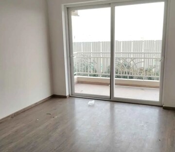 Room in 3 BHK Apartment at Emaar Gurgaon Greens, Sector 102 – for Rent