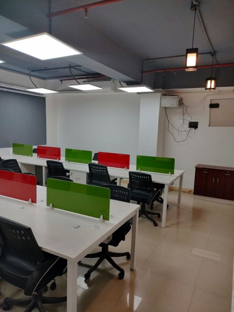 Team Area, sector 63 Commercial Office Space 1000 Sq.Ft. In Sector 63 Noida 9857792