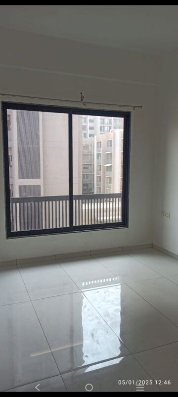 Room in 3 BHK Apartment at Uma Shlok 99, Chandkheda – for Rent