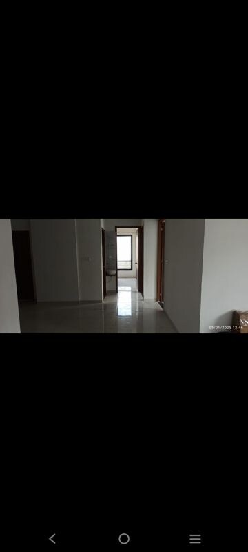 Room in 3 BHK Apartment at Uma Shlok 99, Chandkheda – for Rent