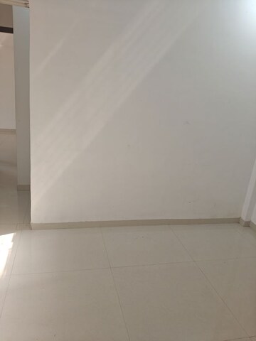 Room in 1 BHK Apartment at KK Moniz Complex, Santacruz East – for Rent