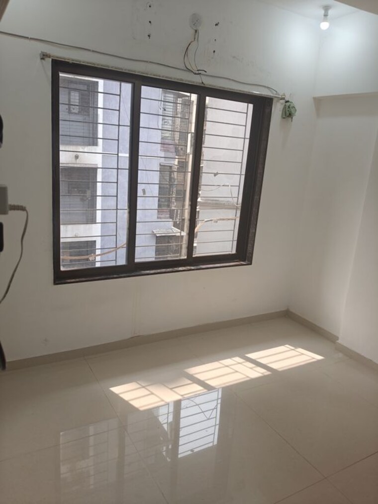 Room, kk-moniz-complex 1 Bedroom 400 Sq.Ft. Apartment In Santacruz East Mumbai 9857881