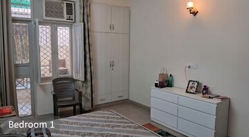 Bathroom in 4 BHK Builder Floor at Ardee City, Sector 52 – for Rent