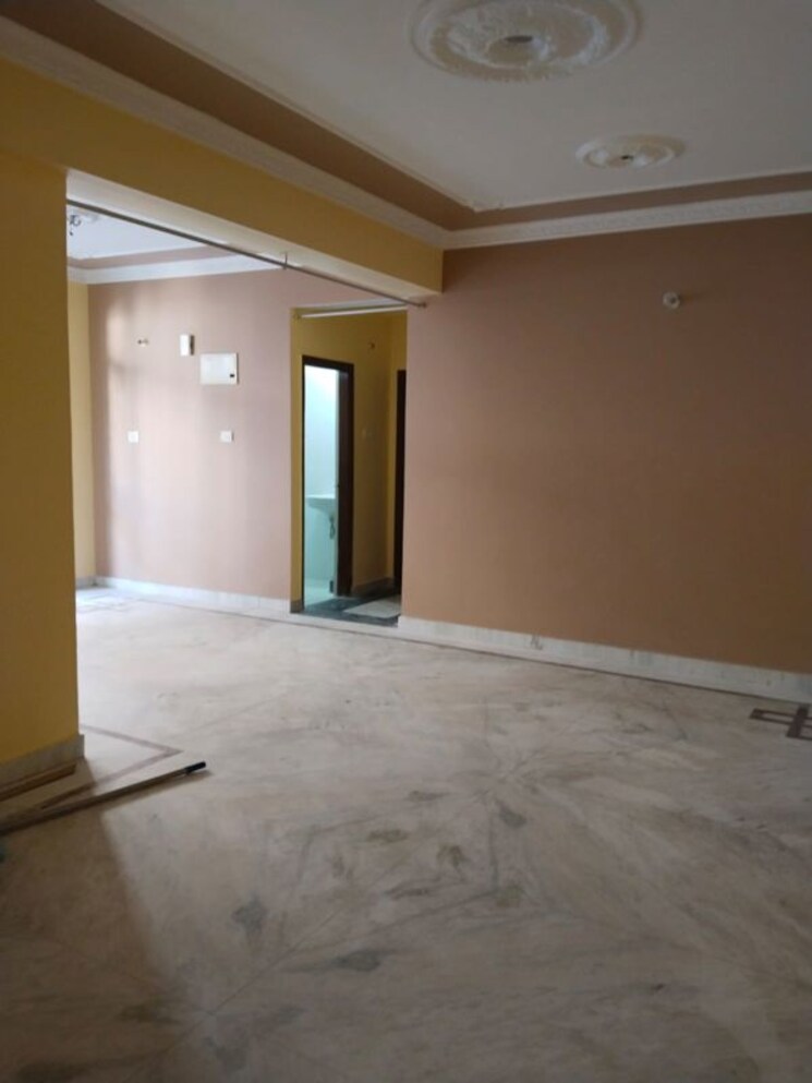 Room, pundag 3 Bedroom 1600 Sq.Ft. Apartment In Pundag Ranchi 9857831