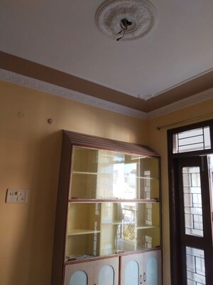 Room in 3 BHK Apartment at Pundag – for Rent