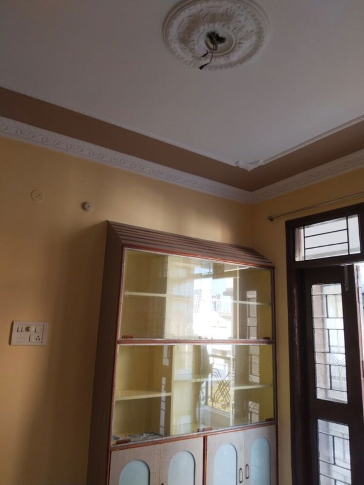 Room, pundag 3 Bedroom 1600 Sq.Ft. Apartment In Pundag Ranchi 9857831