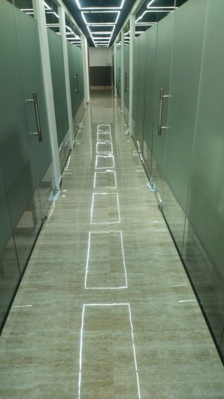 undefined, sector 63 Commercial Office Space 600 Sq.Ft. In Sector 63 Noida 9857887