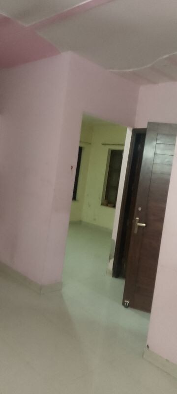Building Lobby in 2.5 BHK Builder Floor at Arun Yamuna Enclave, Sector 30 – for Rent
