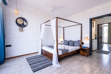 Room in 6+ BHK Independent House at Aerocity – for Sale