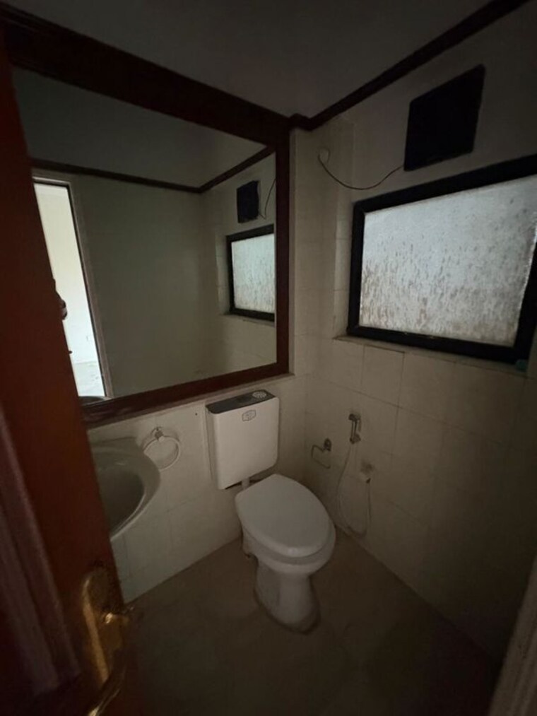 Master Bedroom, sterling-seaface 3 Bedroom 2010 Sq.Ft. Apartment In Worli Mumbai 9857991