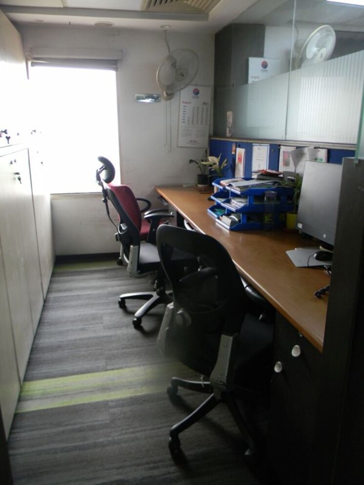 Team Area, connaught place Commercial Office Space 1150 Sq.Ft. In Connaught Place Delhi 9857992