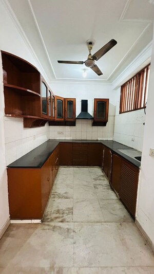 Kitchen in 3 BHK Builder Floor at Sector 30 – for Rent