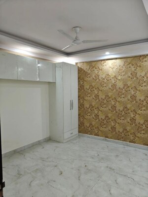 Room in 3 BHK Builder Floor at Palam – for Sale