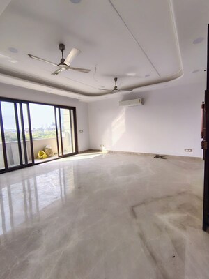 Room in 2 BHK Builder Floor at Palam Vihar – for Rent