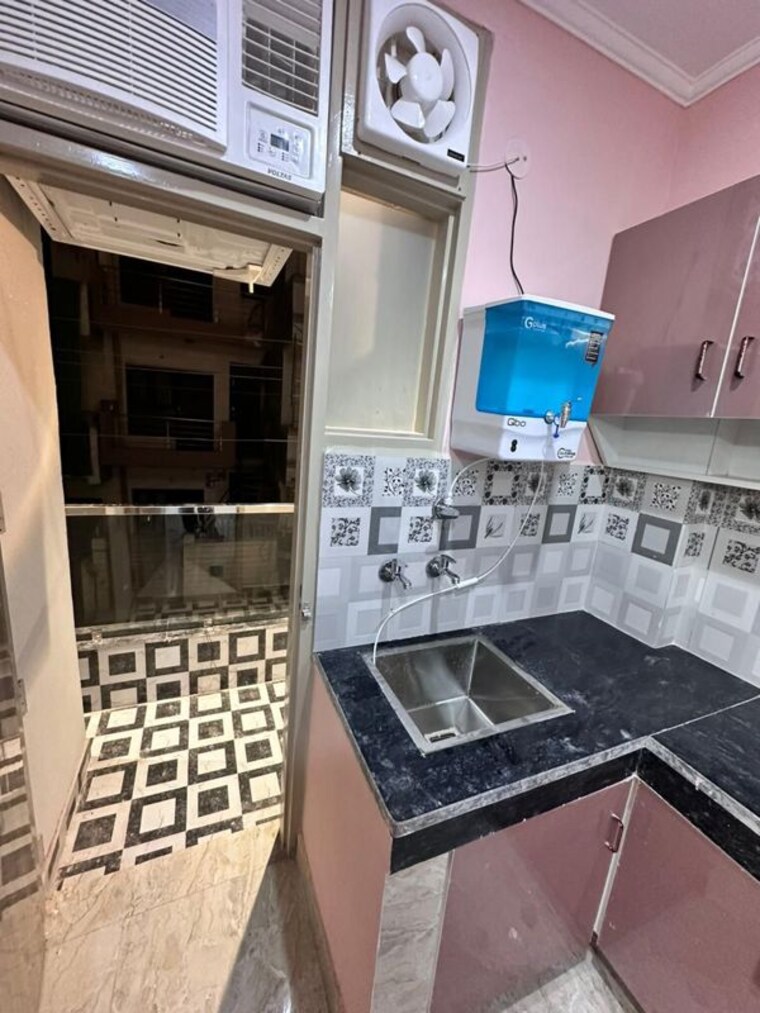 Kitchen, dlf-city-phase-iii 1 RK 420 Sq.Ft. Builder Floor In Sector 24 Gurgaon 9858024