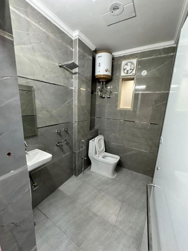 Bathroom, dlf-city-phase-iii 1 RK 420 Sq.Ft. Builder Floor In Sector 24 Gurgaon 9858024