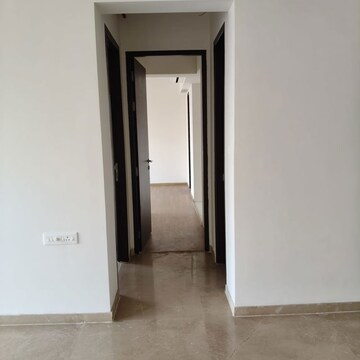 Room in 2 BHK Apartment at Indiabulls One Indiabulls, Pokhran Road No Two – for Rent